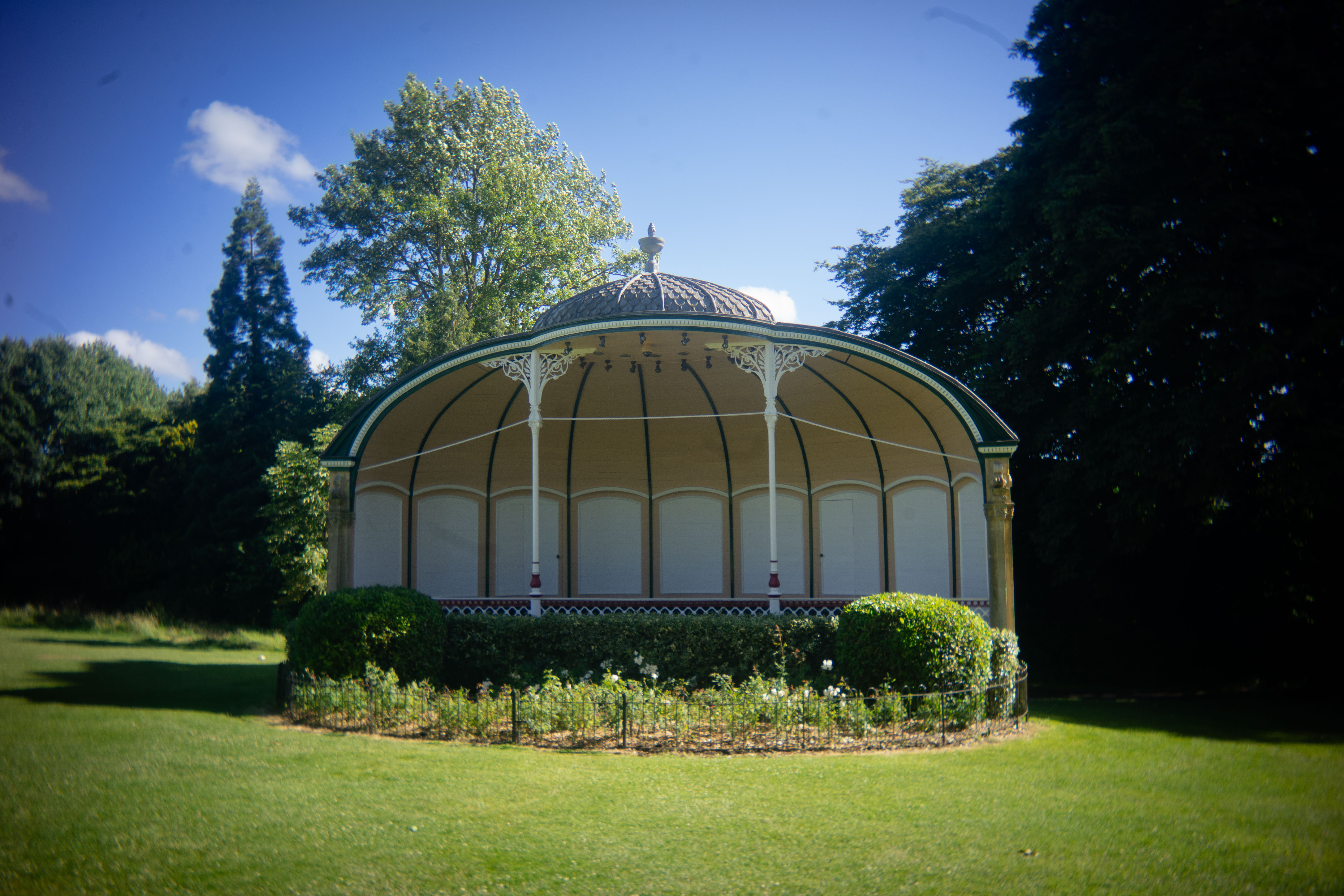 Bath - Image 2