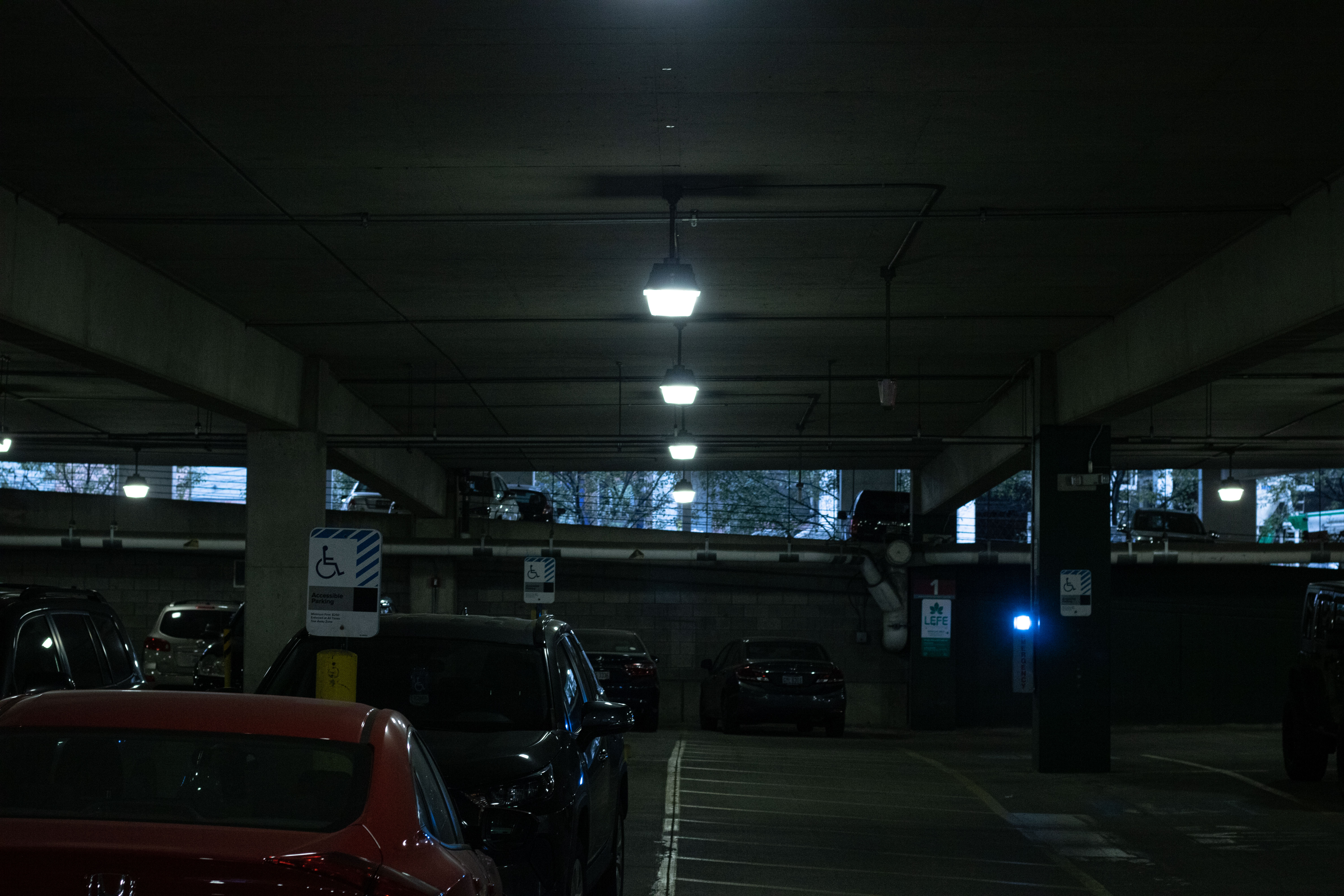 Garage - Image 1
